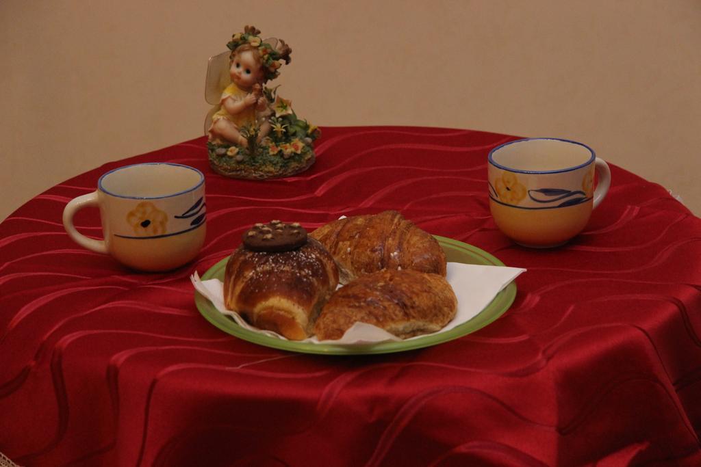 San Gaetano Bed Bed & Breakfast Naples Room photo