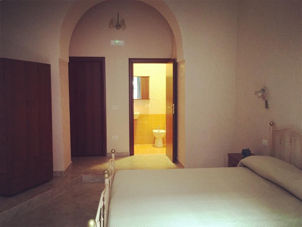 San Gaetano Bed Bed & Breakfast Naples Room photo